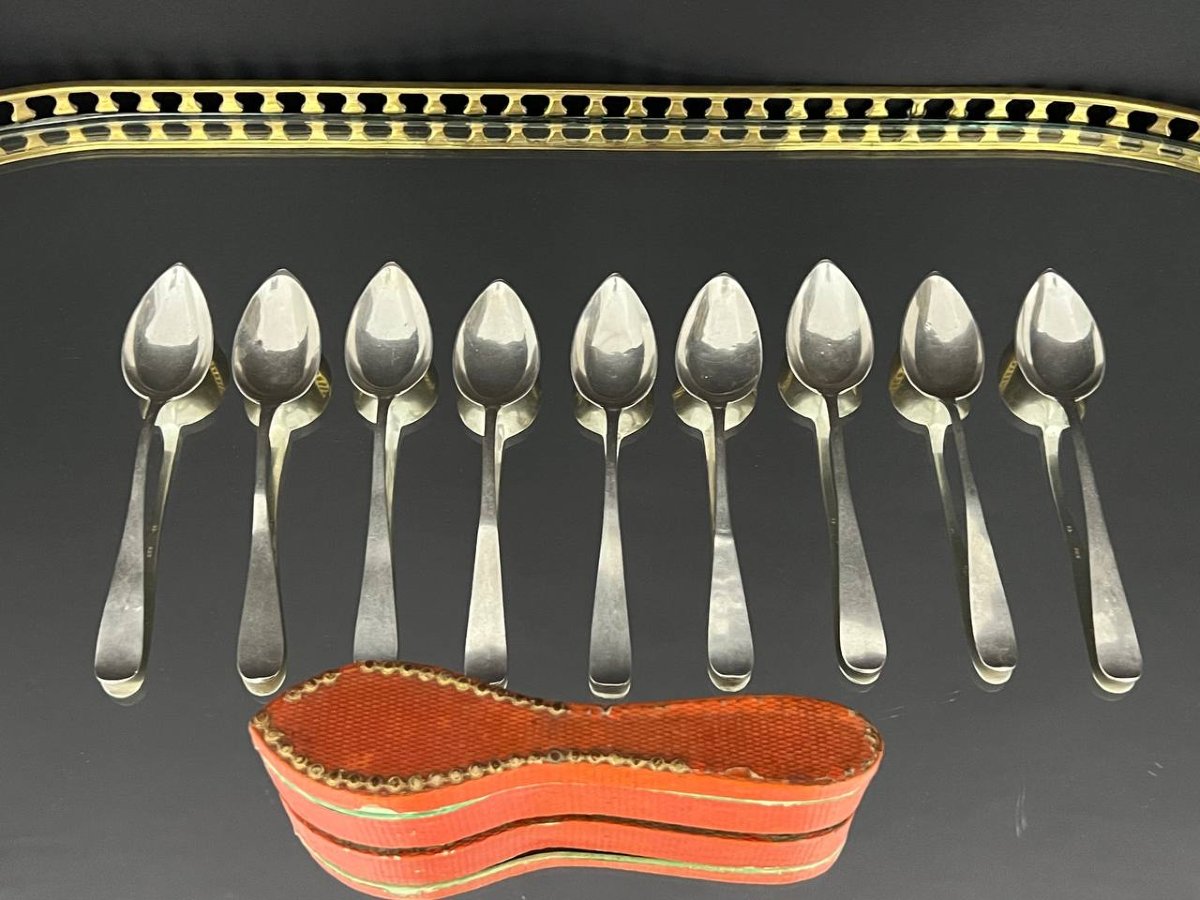 Suite de neuf petites cuillères en argent, Lausanne, XIXe siècle