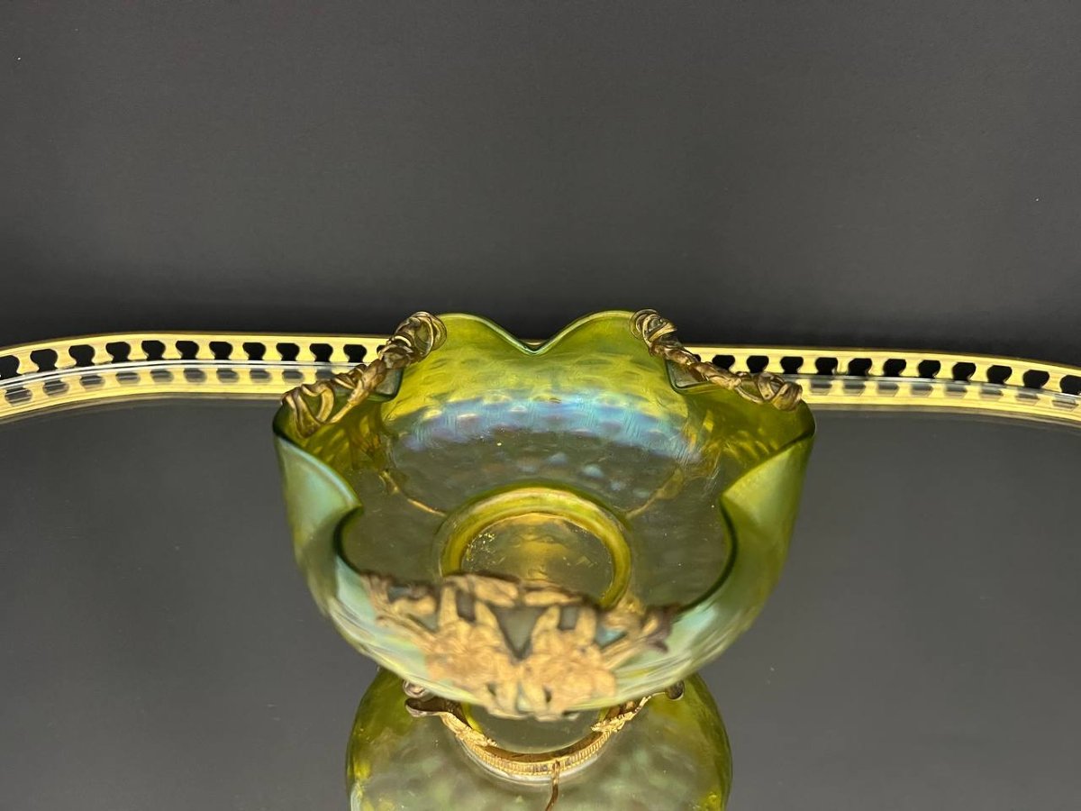 Coupe vide-poche Art Nouveau en verre irisé vert, dans le goût de Loetz-photo-1