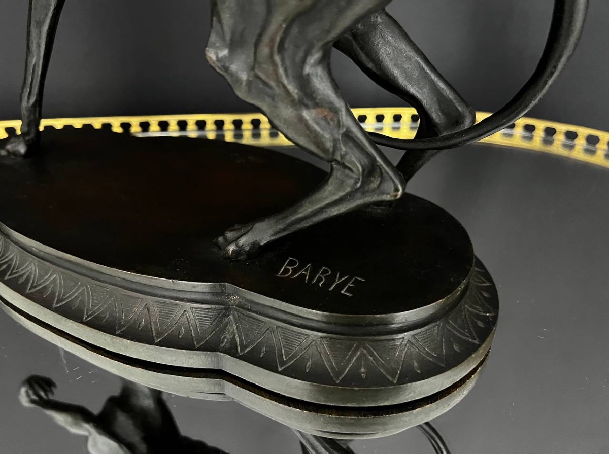 Sculpture Of A Greyhound In Patinated Bronze, After Barye-photo-3