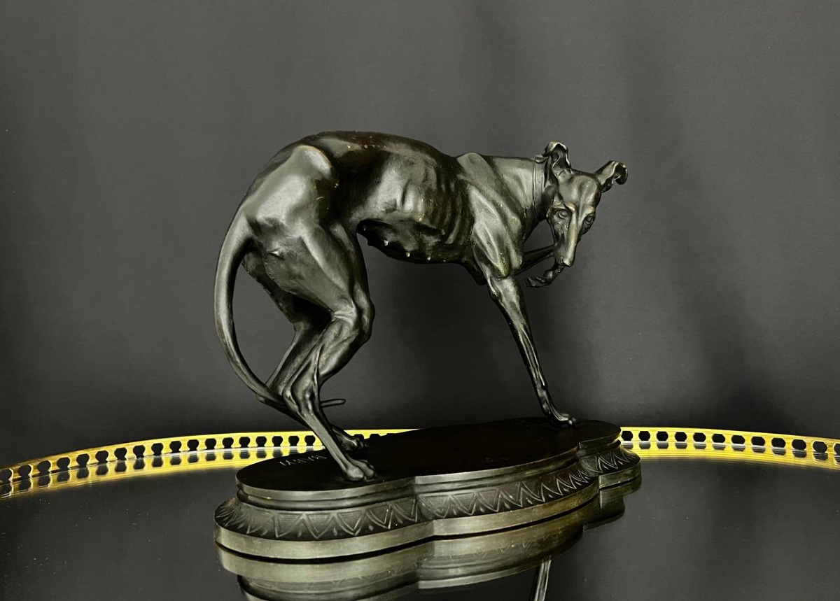 Sculpture Of A Greyhound In Patinated Bronze, After Barye-photo-4