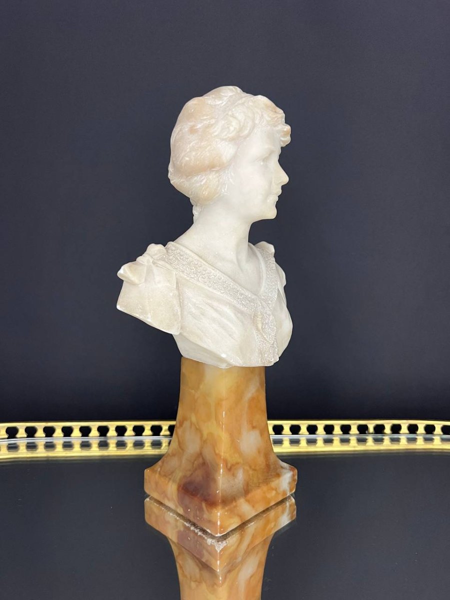 Buste de jeune femme en albâtre sculpté – Style Art nouveau-photo-2