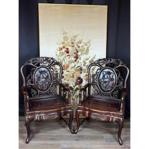 Paire de fauteuils chinois en bois sculpté – XIXe siècle