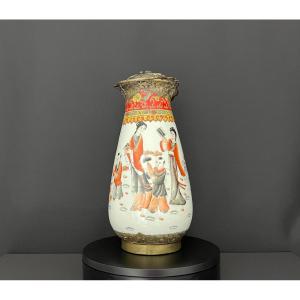 Pipe à eau chinoise en porcelaine et bronze, fin XIXe – début XXe siècle