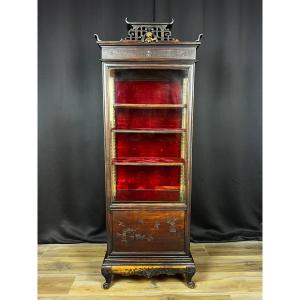 Antique Asian Display Case In Carved Wood