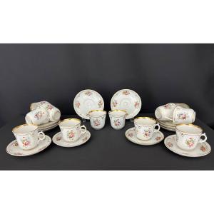 Service à café ancien en porcelaine – décor floral peint à la main – style Louis XV