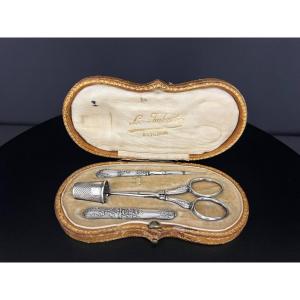 Nécessaire de couture en argent dans son écrin d’origine – L. Imbert, Avignon