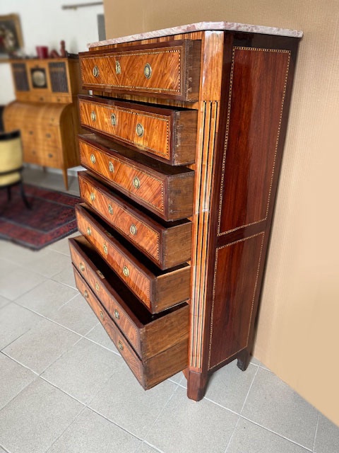 Ravissant chiffonnier Louis XVI, vers 1770-photo-2