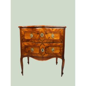 Commode baroque à deux tiroirs