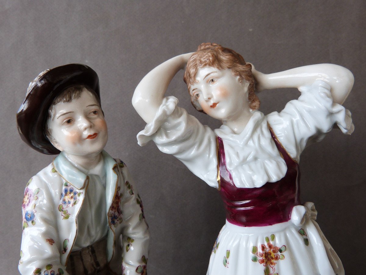 Groupe Statuette En Porcelaine De Saxe Bouquetière Enfants -photo-2