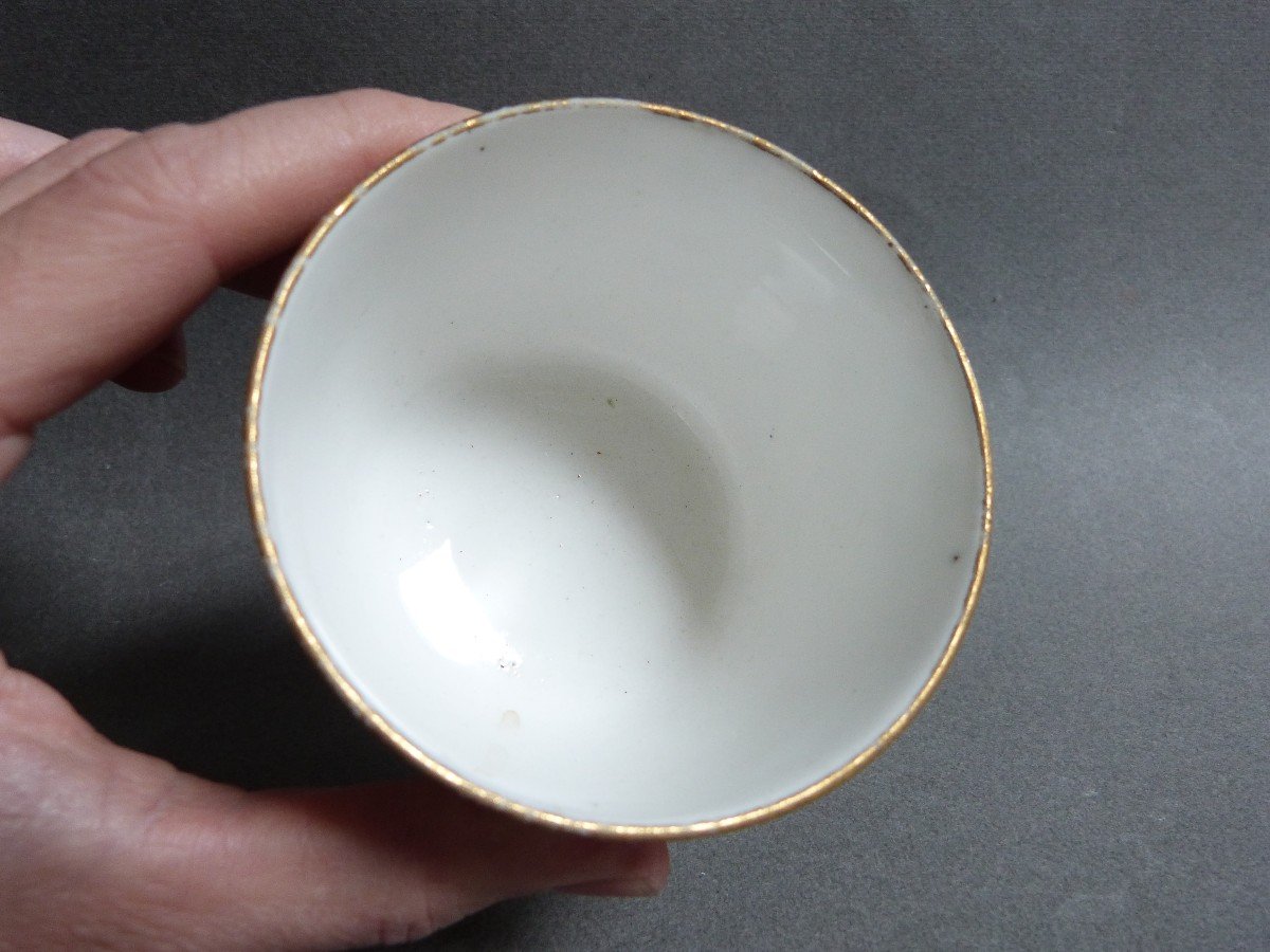 Sèvres 1789 Sophie Binet Peintre Pot Ou Petite Jardinière En Porcelaine à Décor De Fleurs -photo-2