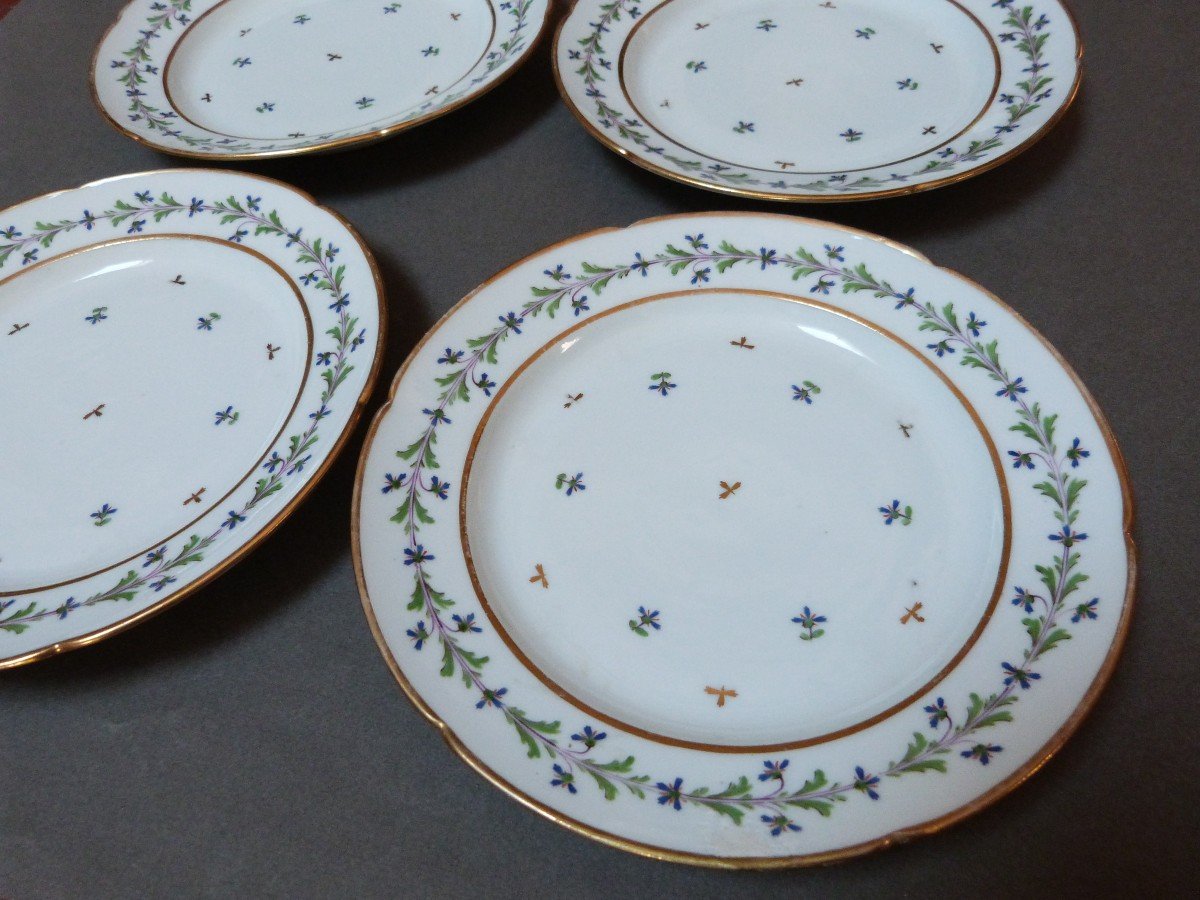 Set Of 18th Century Paris Porcelain Plates With Barbeaux Decor (clignancourt)-photo-3