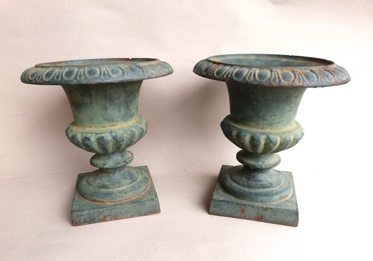 Paire De Vases Médicis Fonte De Fer XIXeme Ornement De Jardin 