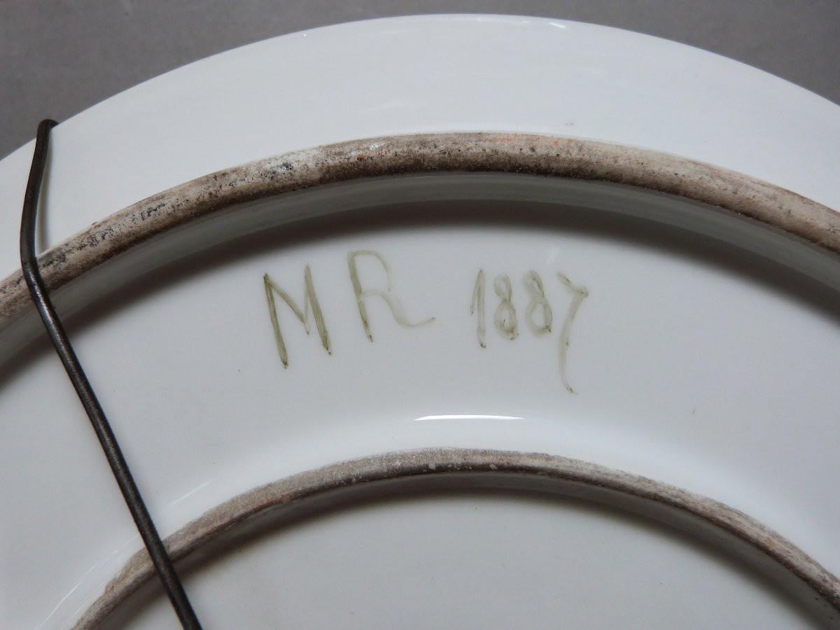 Large Porcelain Dish With Iznik-inspired Decor Dated 1887-photo-2