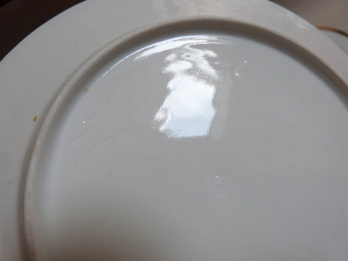 Set Of Paris Porcelain Plates, 19th Century Restoration Period, White And Gold -photo-2