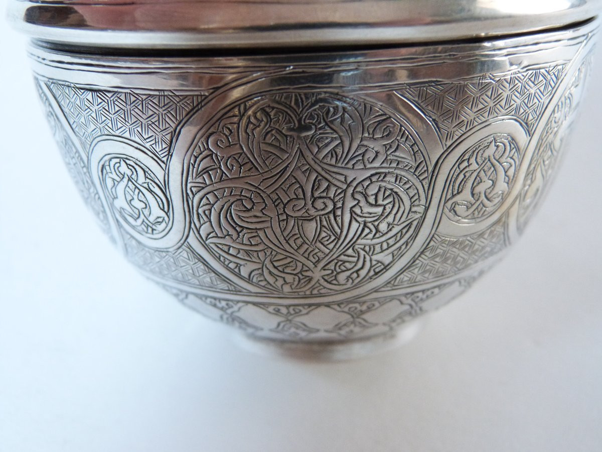 pot couvert en argent massif Egypte ou Syrie fin du XIXeme siècle décor gravé -photo-5