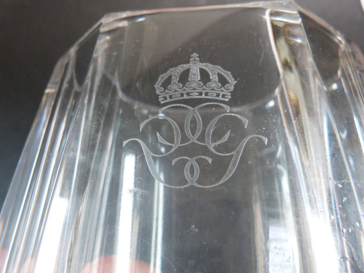Olle Alberius - Orrefors Royal Monogram Crystal Vase Swedish Crown -photo-4