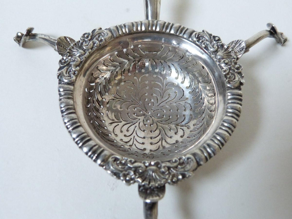 Solid Silver Tea Strainer, Restoration Period -photo-4