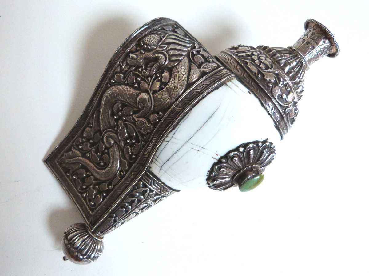Shankha Tibetan Buddhist Conch Shell Silver Mount 
