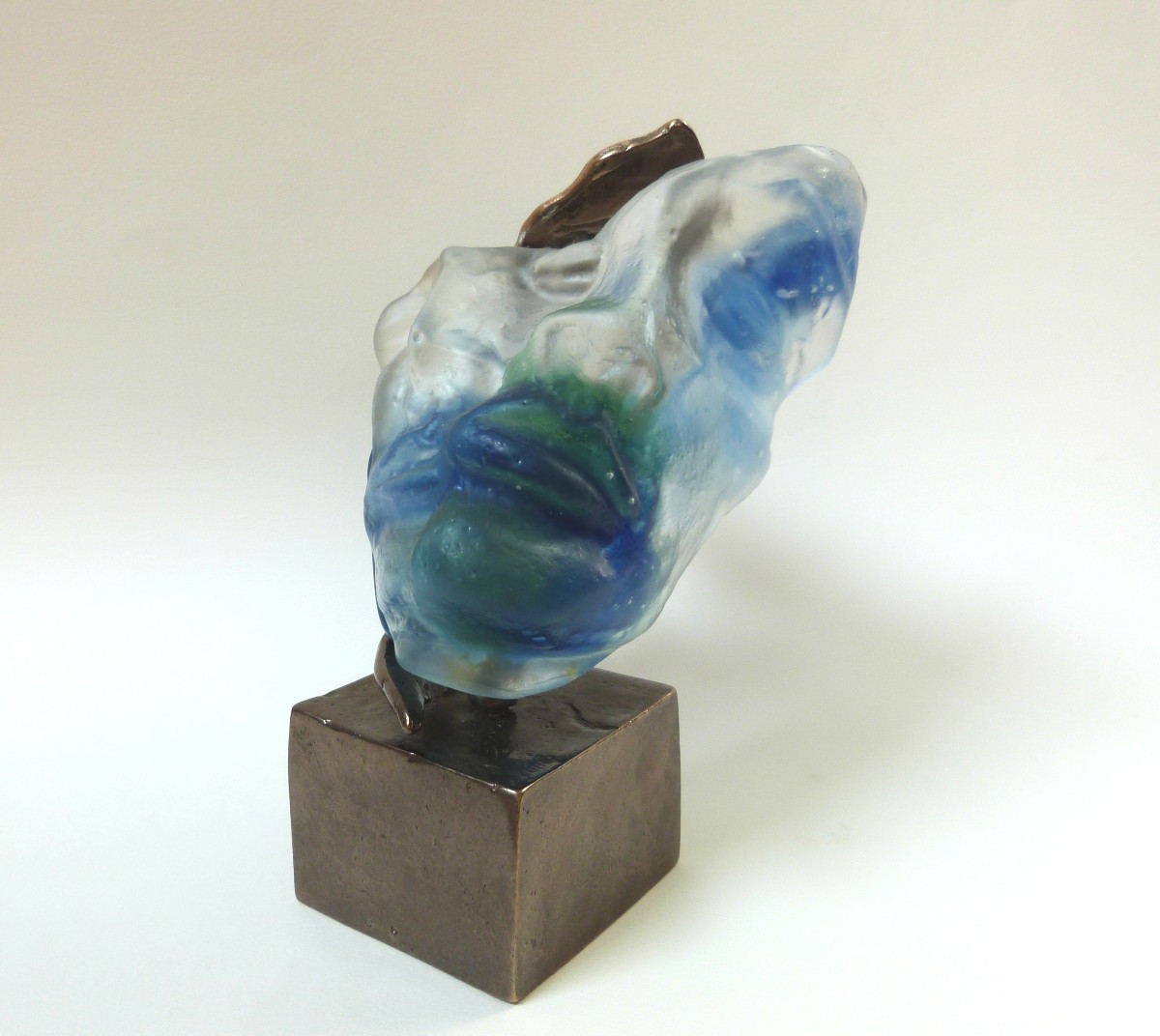 Yves Lohé sculpture bronze et pâte de verre  "le petit baiser "-photo-2