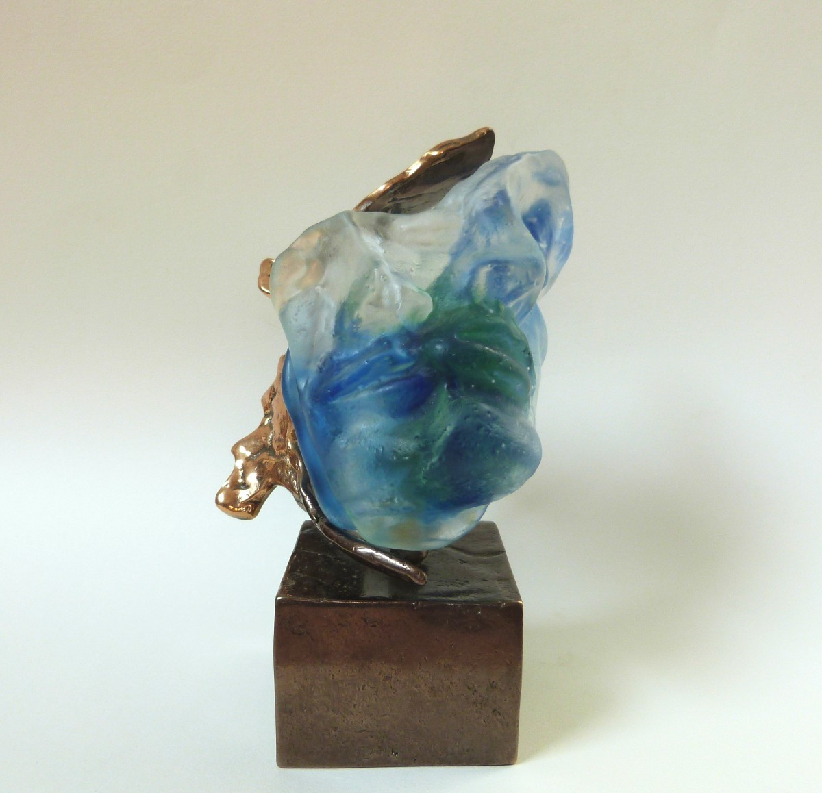 Yves Lohé sculpture bronze et pâte de verre  "le petit baiser "-photo-4