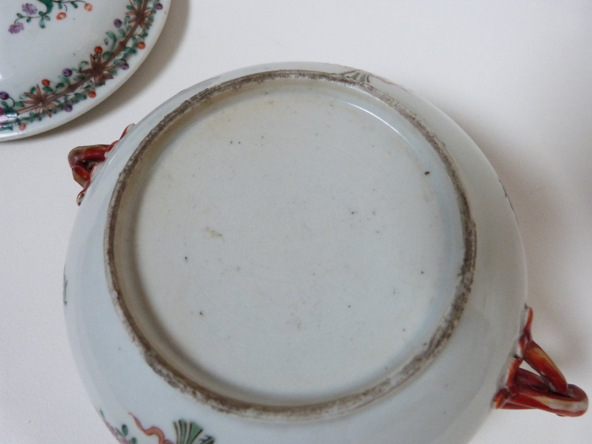 Covered Broth Dish In 18th-century Chinese Porcelain From The East India Company-photo-2