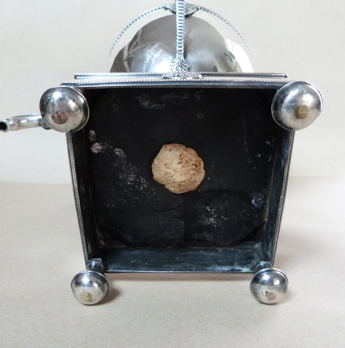 Grand Samovar d'époque empire en métal doublé argent début du XIXeme siècle-photo-8