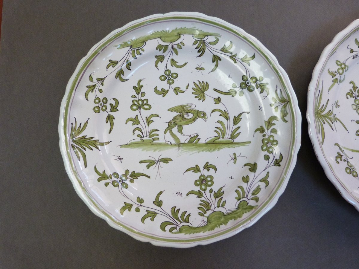 Pair Of 18th-century Moustiers Earthenware Plates -photo-2