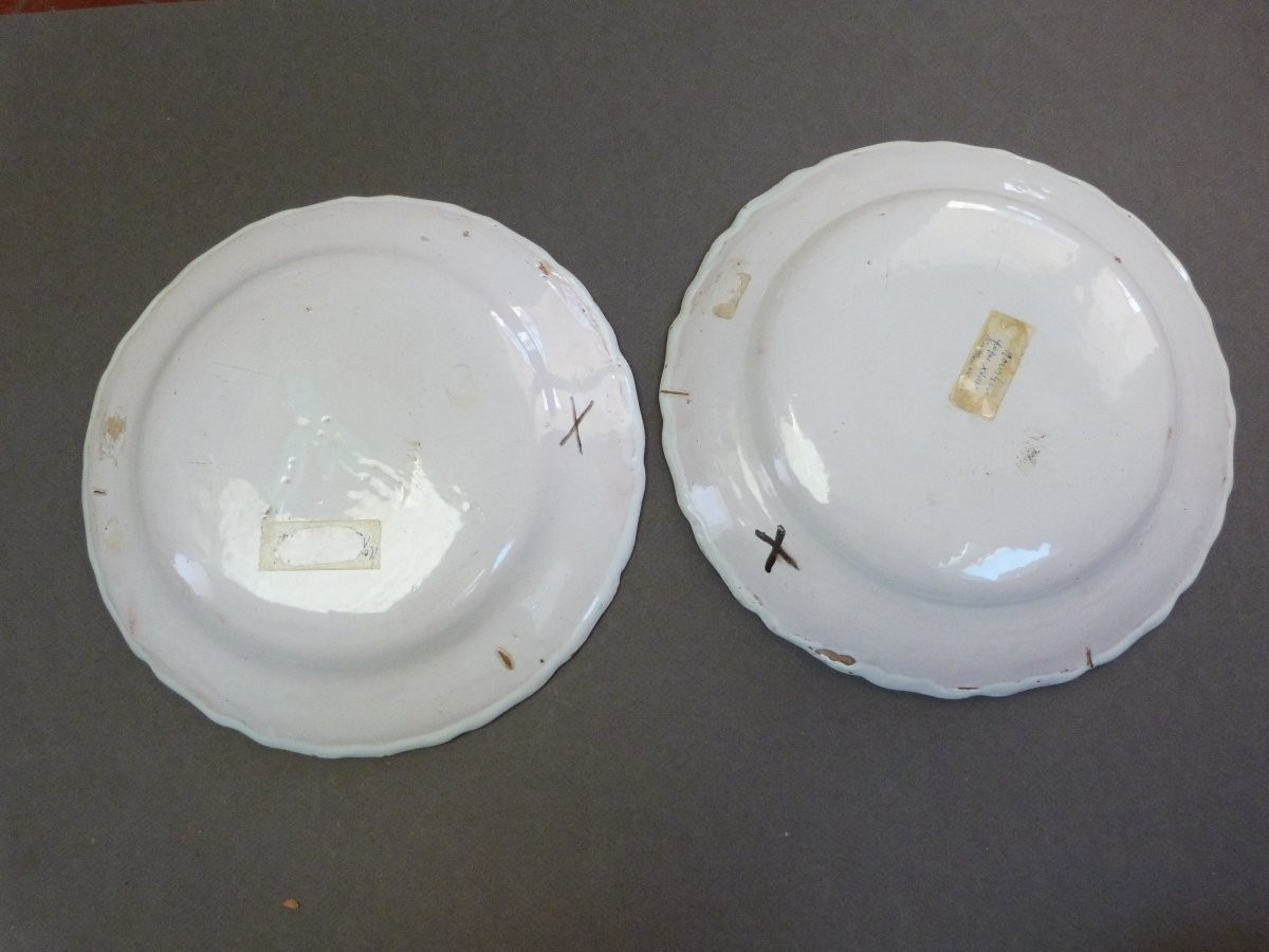Pair Of 18th-century Moustiers Earthenware Plates -photo-4