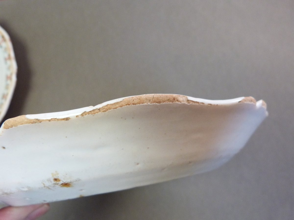 paire d'assiettes en faïence du XVIIIeme attribuées à La Rochelle -photo-3