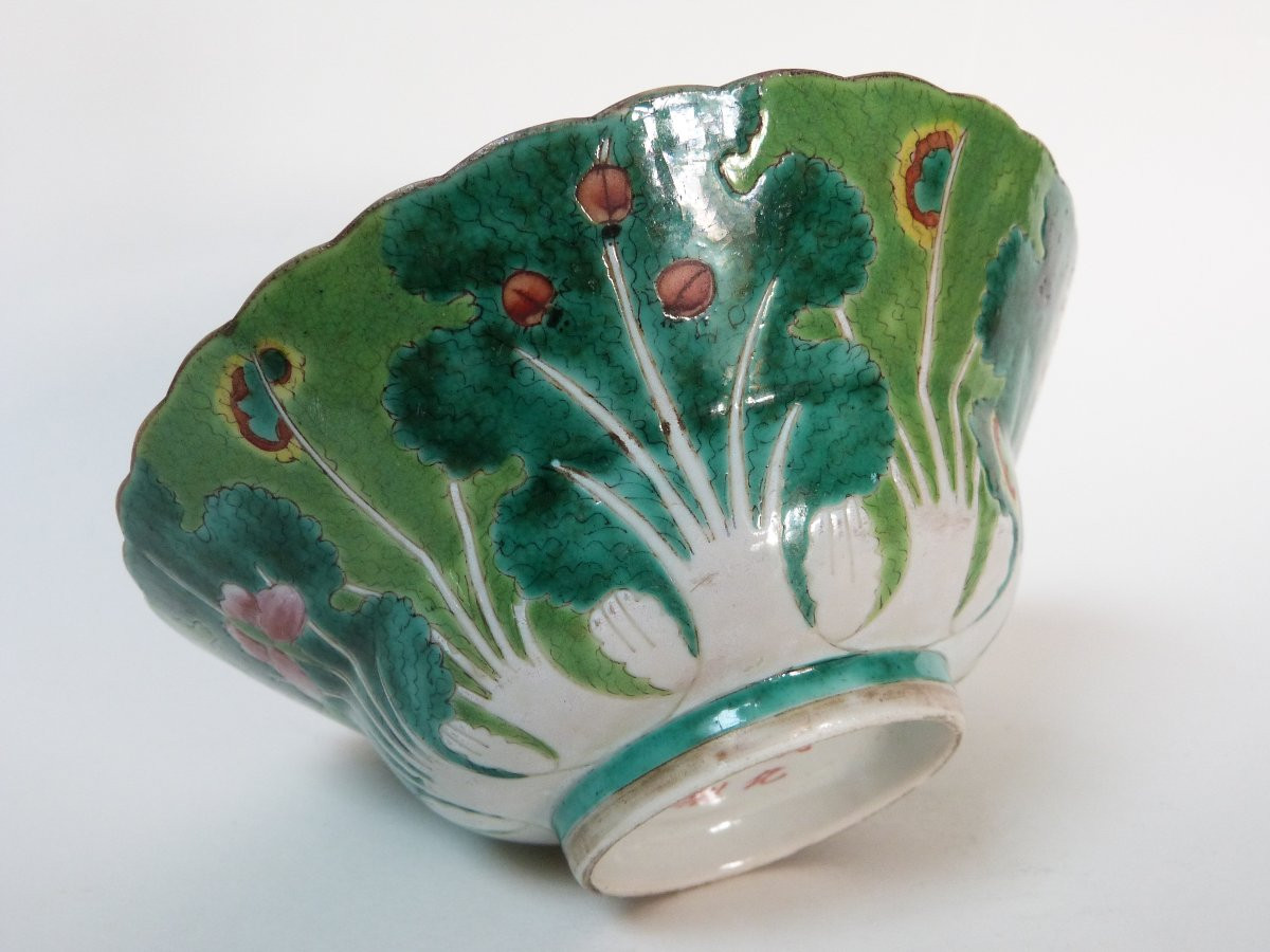 19th-century Chinese Porcelain Bowl In The Ming Style -photo-2