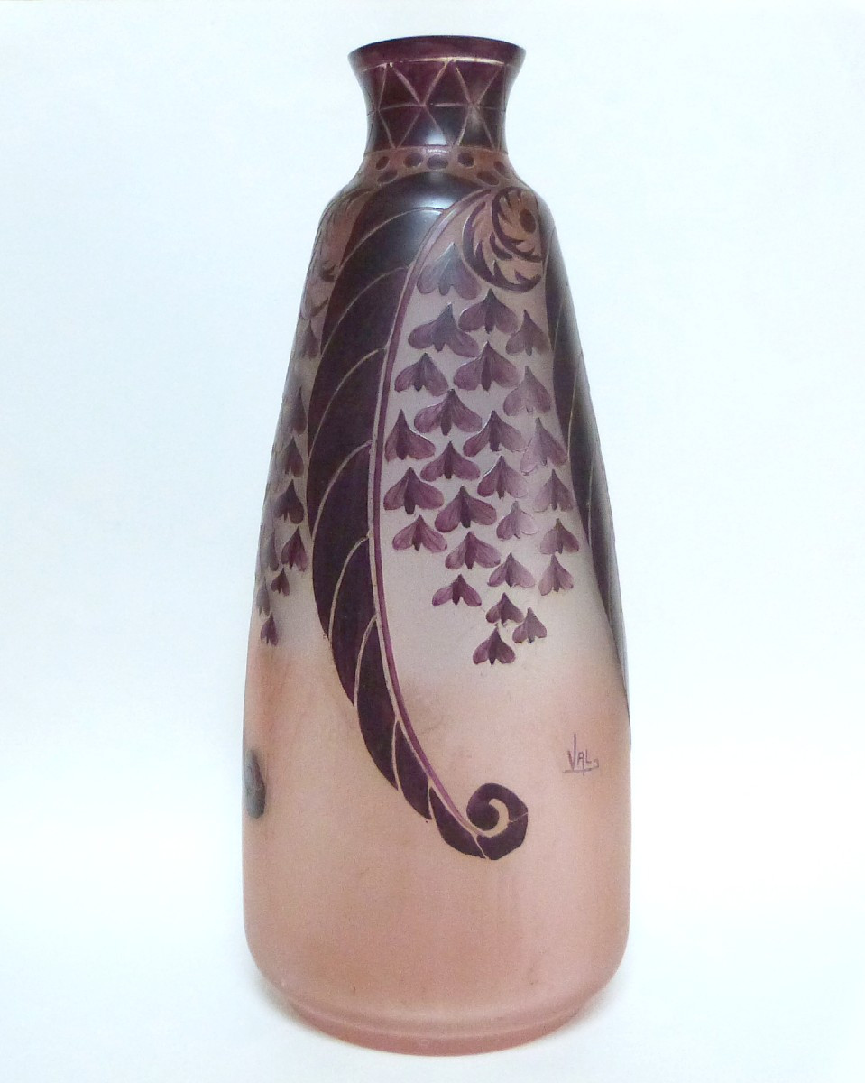 E.VAL & Cie - DAUM  vase art déco en verre dégagé à l'acide et émaillé 
