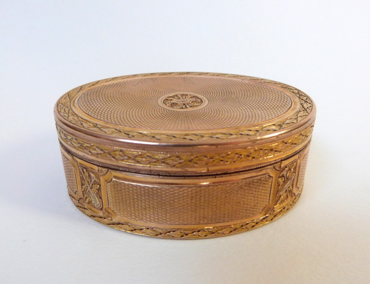 Boite tabatière en Pomponne de la fin du XVIIIeme 