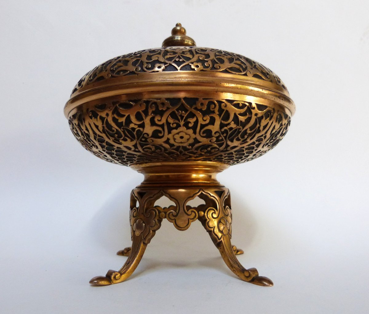 Armand Point et Seugnot à Paris rare boite bonbonnière orientaliste en bronze doré XIXeme-photo-2