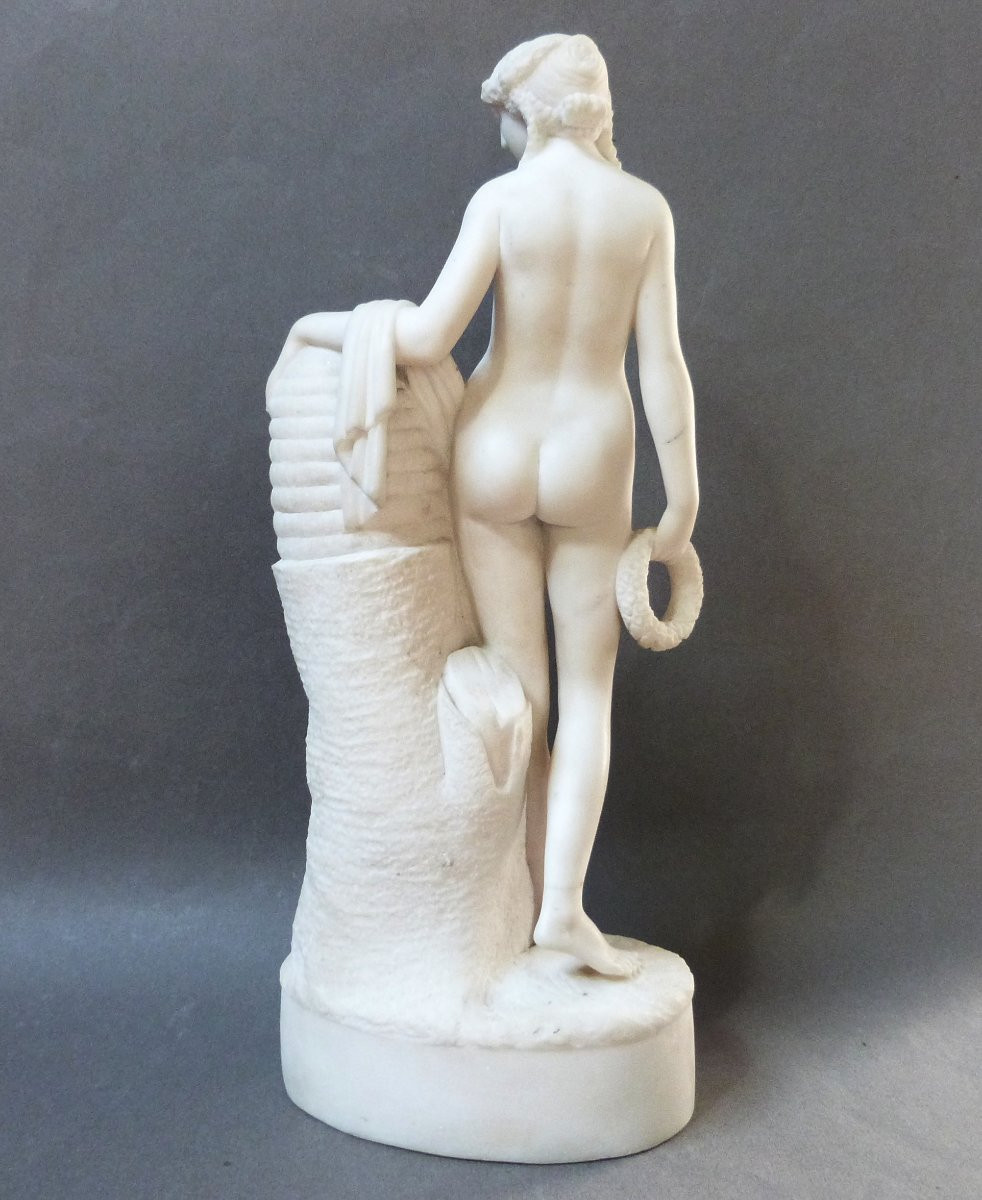 Sculpture en marbre nymphe protectrice des abeilles dans le style antique XIXeme siècle -photo-2