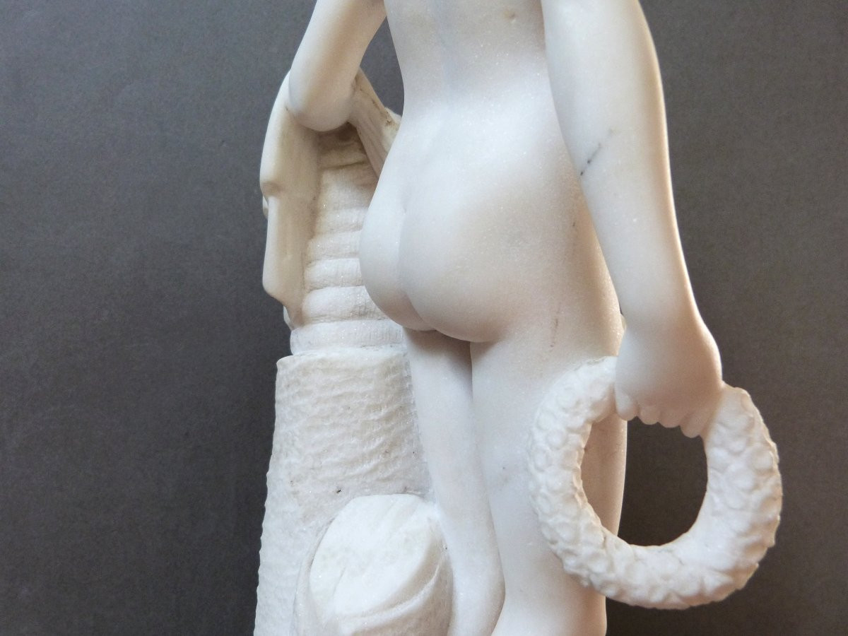 Sculpture en marbre nymphe protectrice des abeilles dans le style antique XIXeme siècle -photo-3
