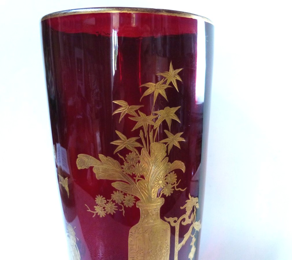 Baccarat vase en cristal teinté et décor chinois or pour l'escalier de cristal -photo-4