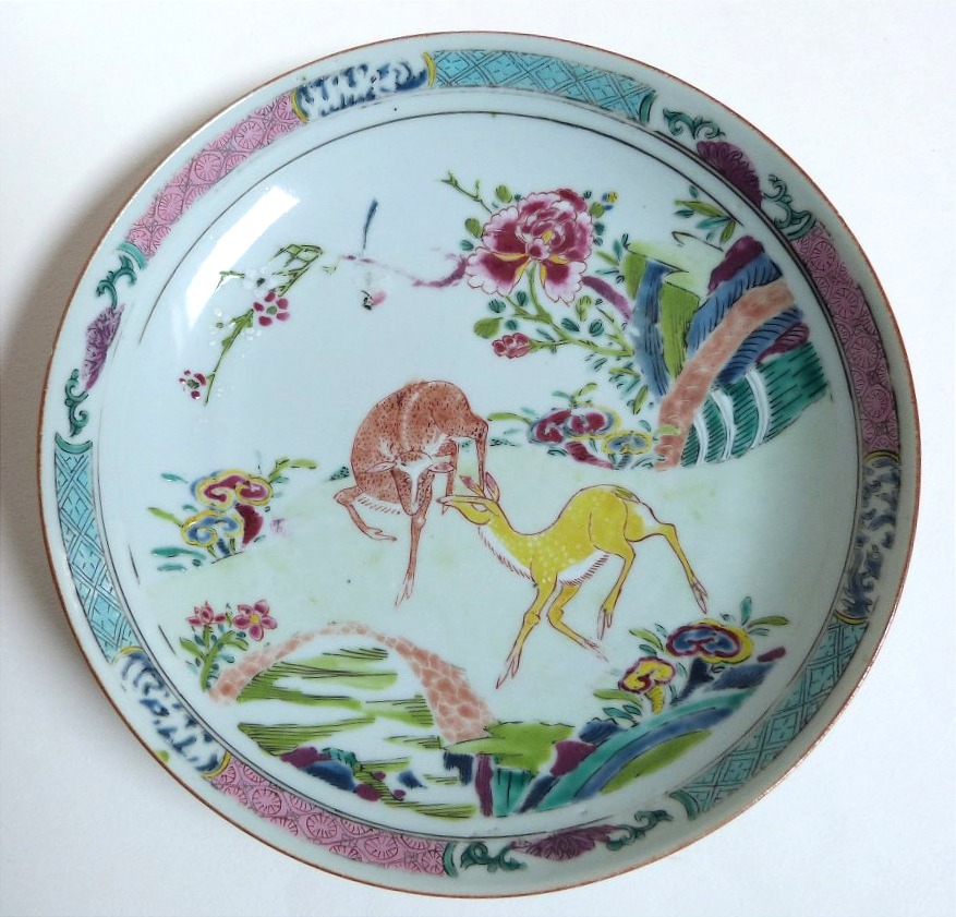 coupe en porcelaine de Chine Yongzheng  début du XVIIIeme siècle famille rose