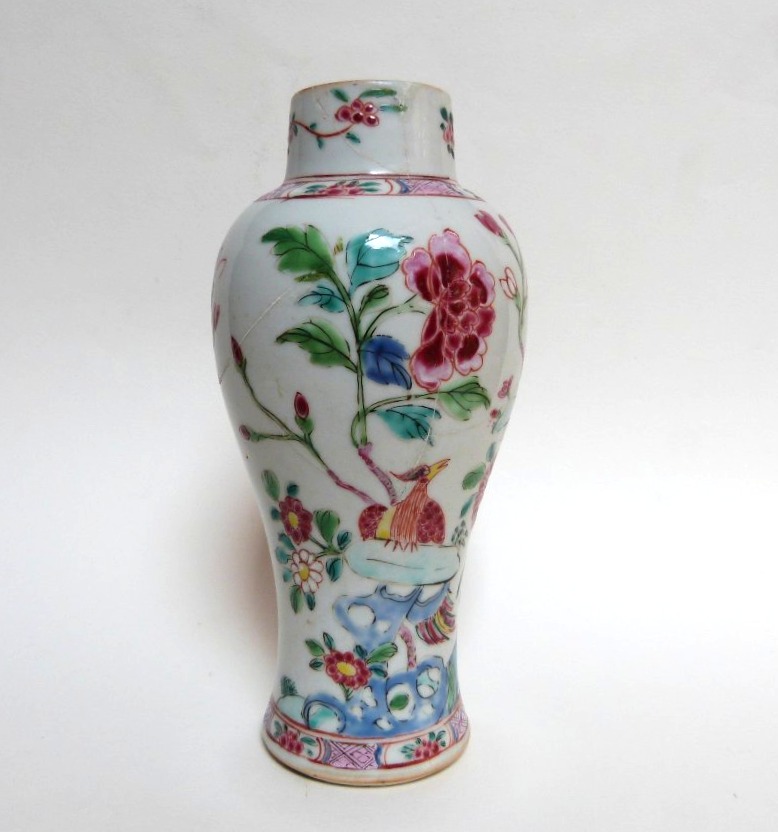 vase en porcelaine de Chine XVIIIeme siècle décor de la famille rose-photo-2