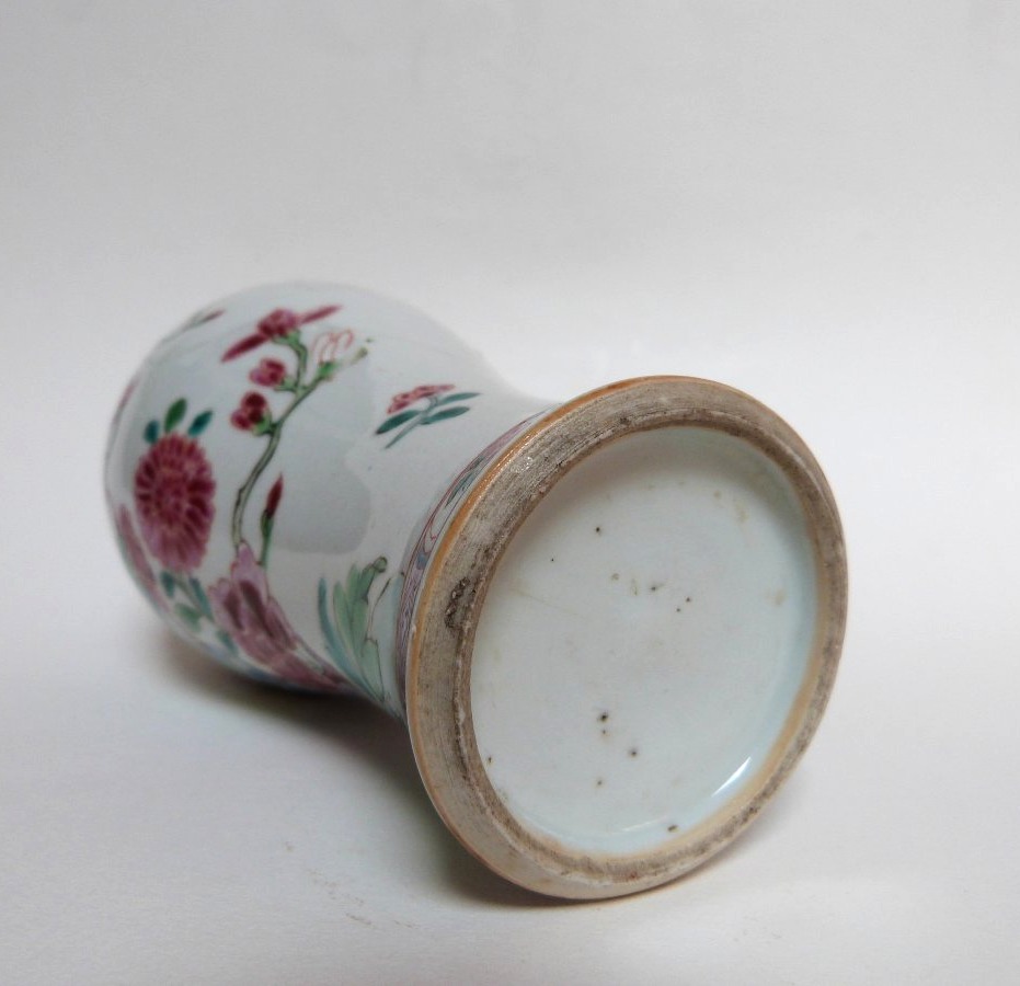vase en porcelaine de Chine XVIIIeme siècle décor de la famille rose-photo-5