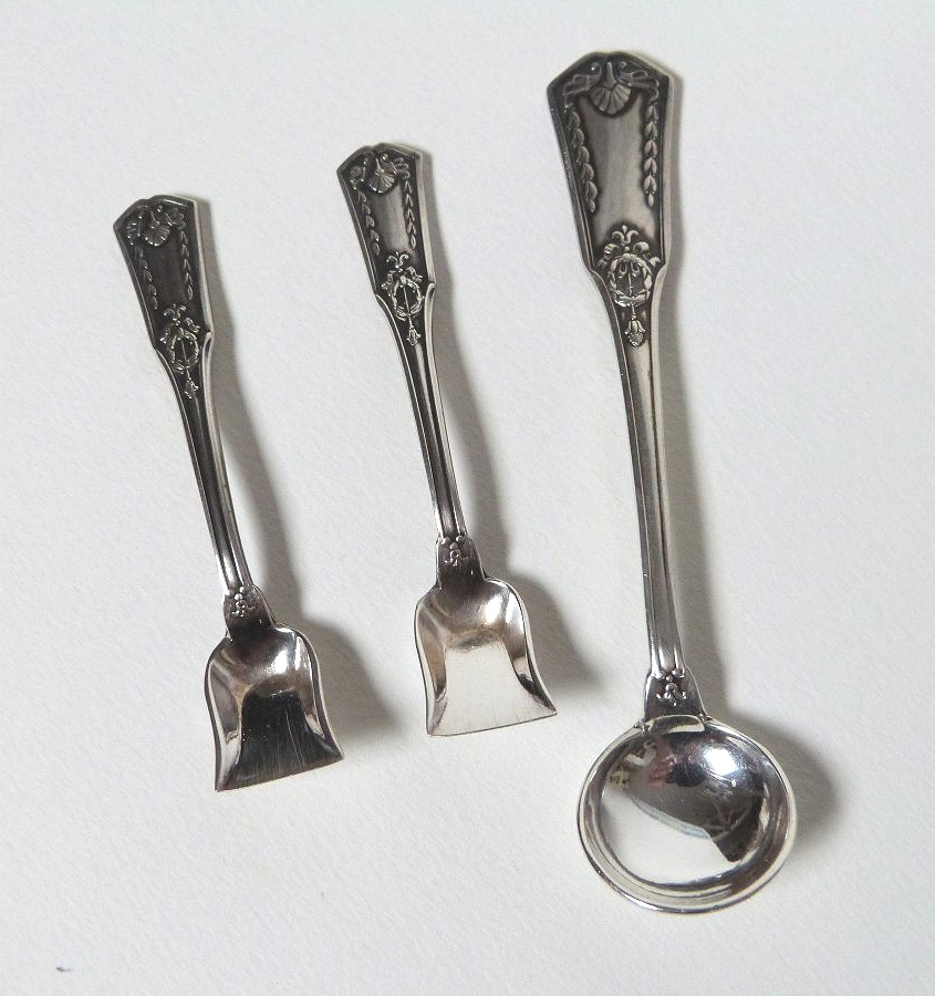 Louis XVI-style Silver-plated Metal Salt And Mustard Shakers -photo-4