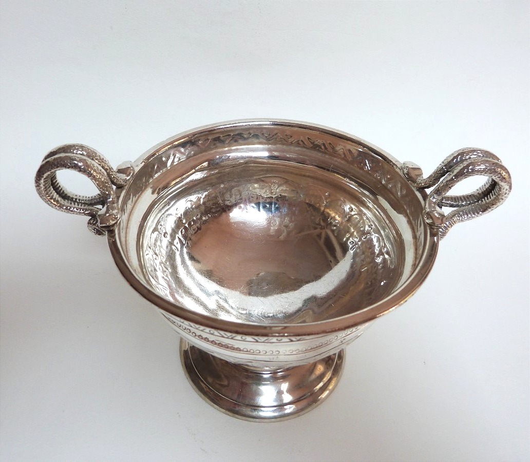 19th-century Silver-plated Metal Bowl With Snake-shaped Handles -photo-1