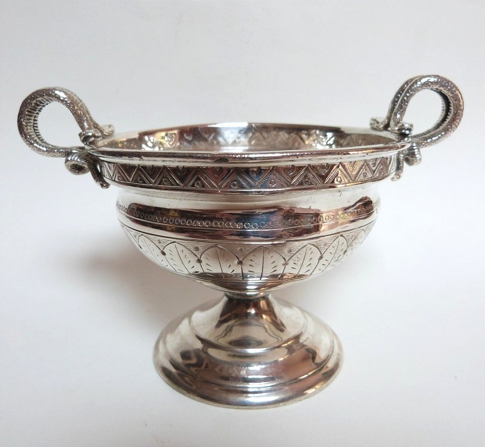 19th-century Silver-plated Metal Bowl With Snake-shaped Handles 