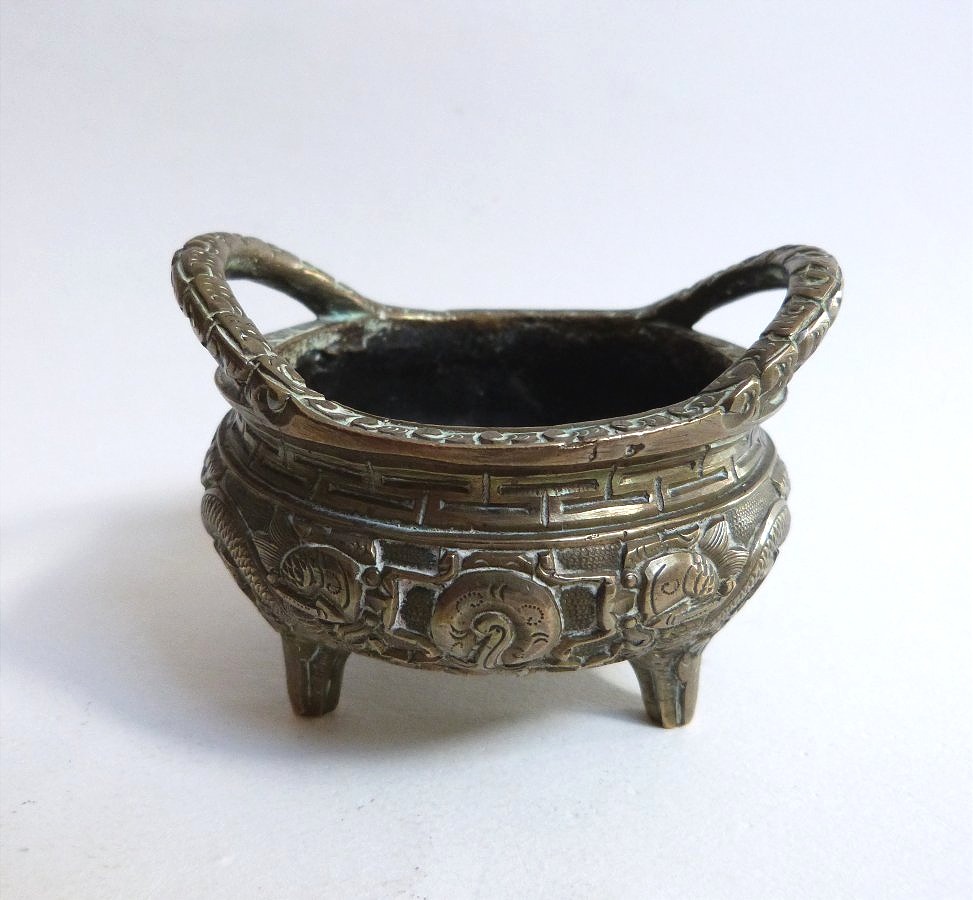 19th-century Chinese Bronze Incense Burner, Xuande-marked, With Dragon Decoration (attributed To Xuande)-photo-4
