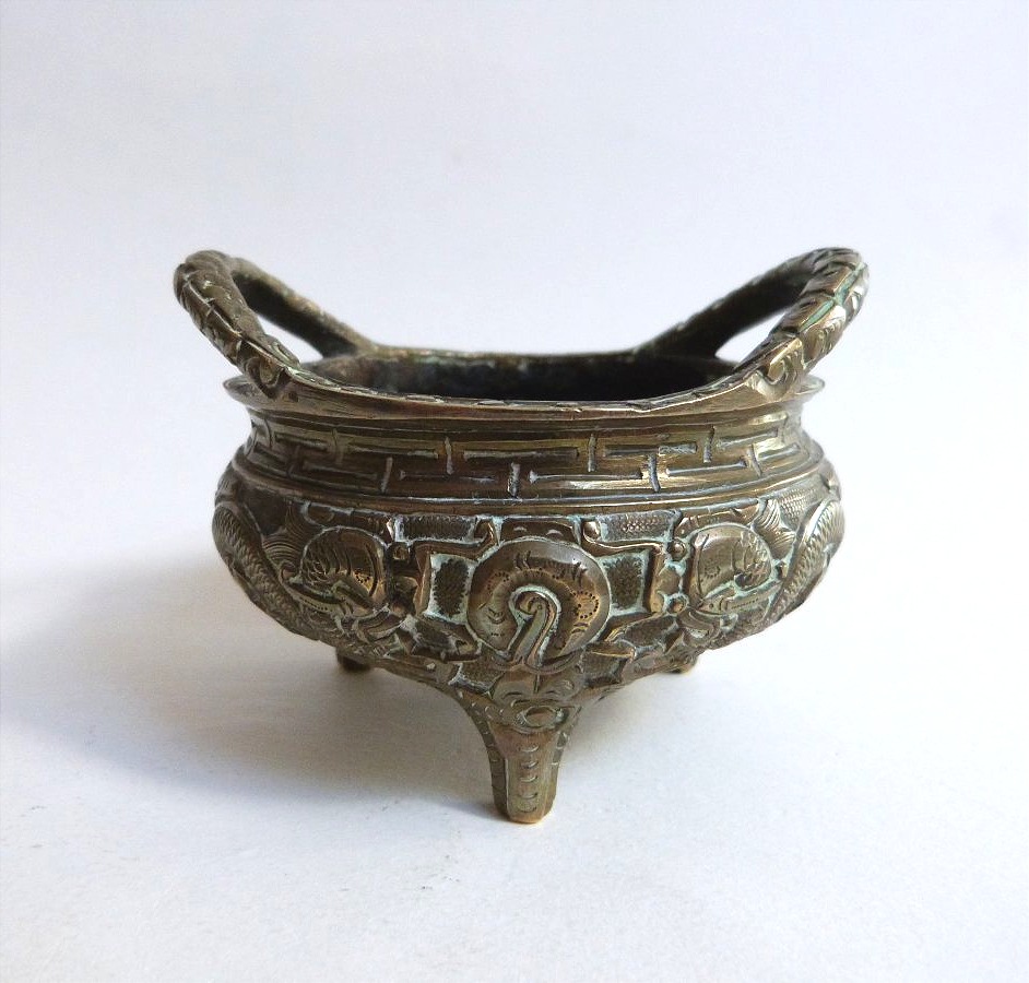 19th-century Chinese Bronze Incense Burner, Xuande-marked, With Dragon Decoration (attributed To Xuande)