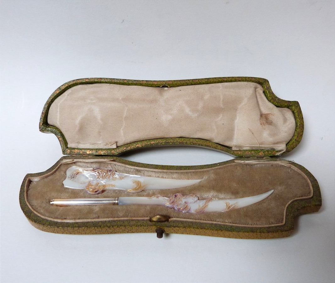 Art Nouveau Paper Cutter And Pen Holder In Mother-of-pearl And Solid Silver -photo-2