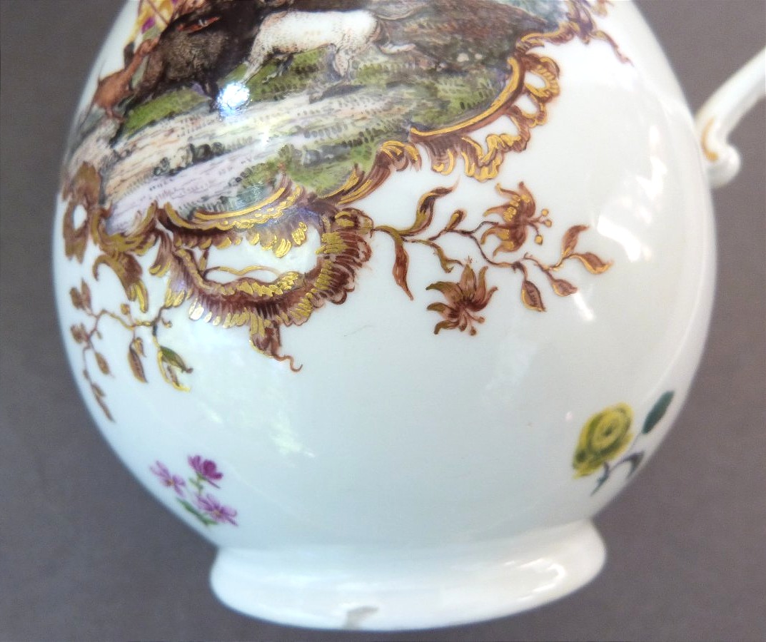 18th-century Meissen Pitcher With Hunting Motifs -photo-2