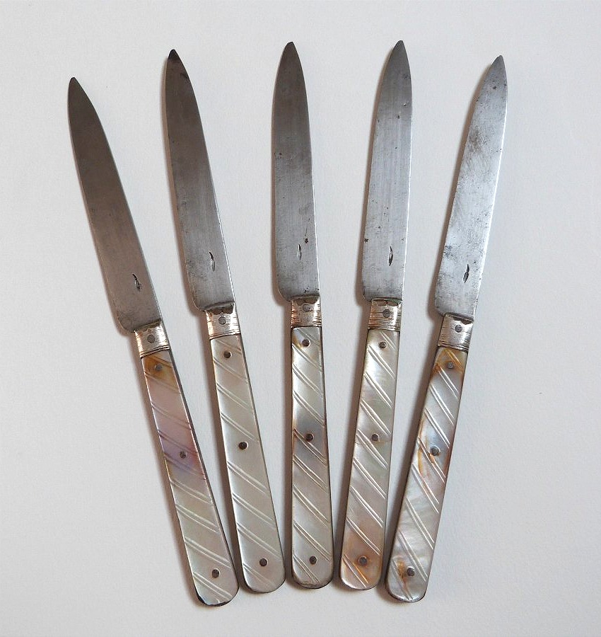5 Mother-of-pearl, Silver, And Steel Knives From The 18th Century, Louis XVI Period