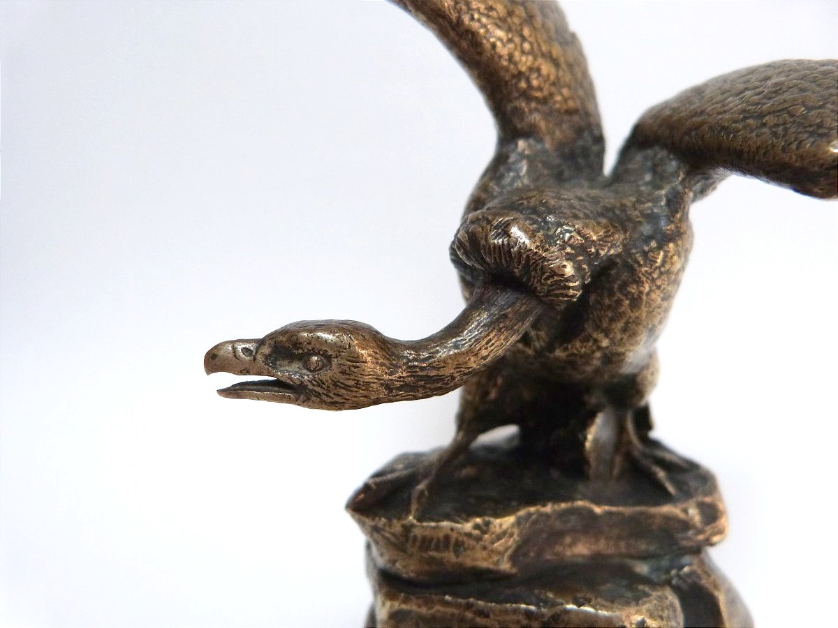Jules Moignez: A Rare Bronze Vulture -photo-2