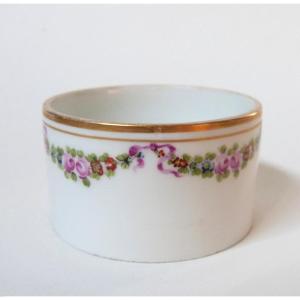 Manufacture De La Reine, Rue Thiroux: Small 18th-century Porcelain Jar From Paris