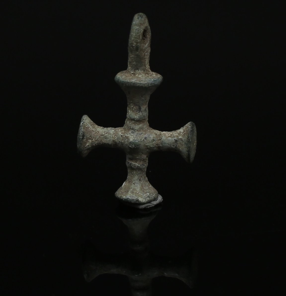 Byzantin – Pendentif en croix en bronze (VIIᵉ – Xe siècle) — Avec certificat d’authenticité-photo-2